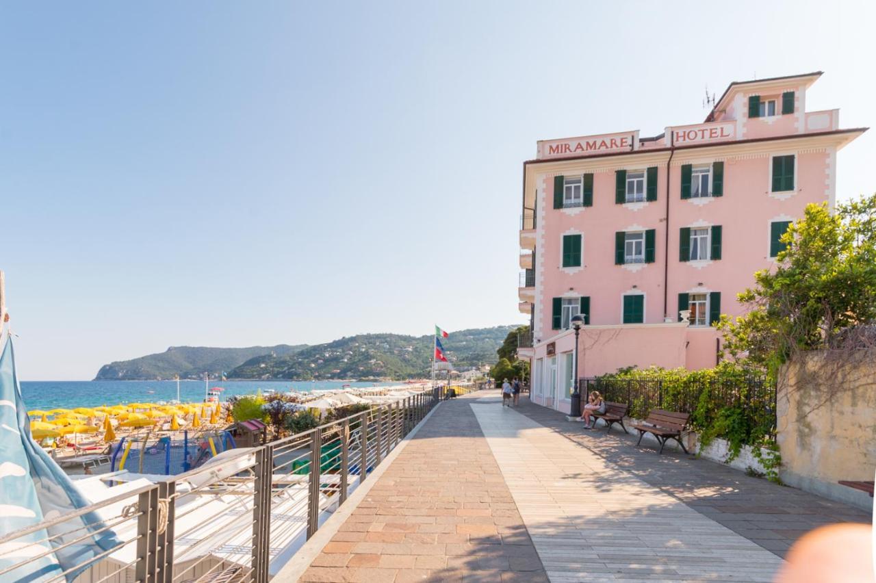 Hotel Miramare Spotorno Exterior photo