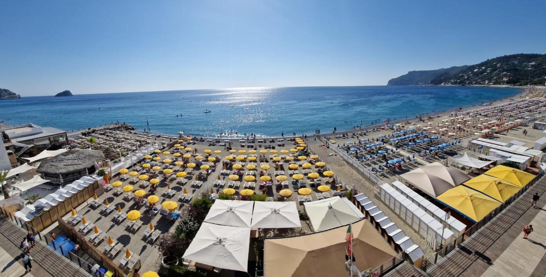 Hotel Miramare Spotorno Exterior photo